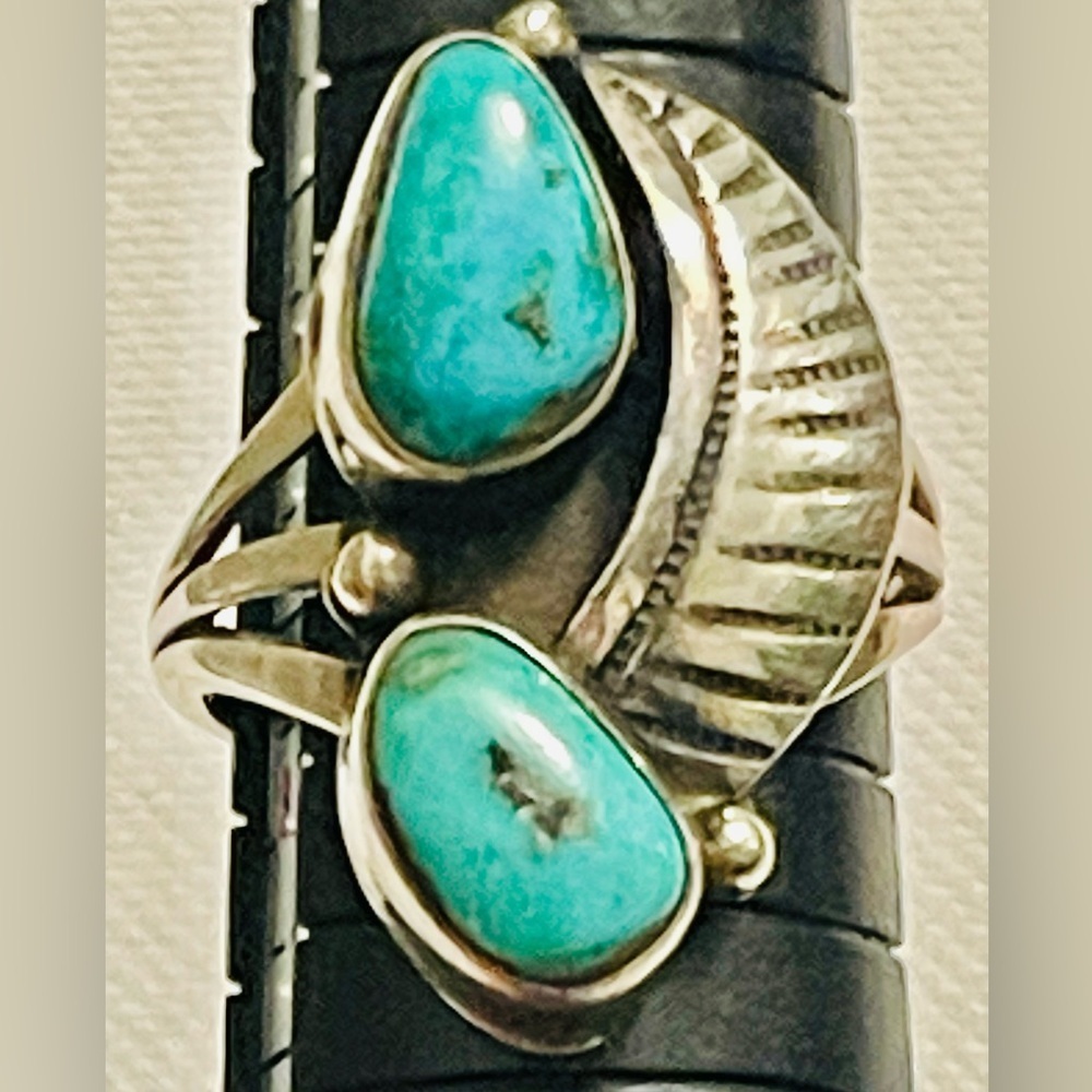 Vtg Native American NAVAJO Sterling Silver Turquoise Ring Sz 8-8.25